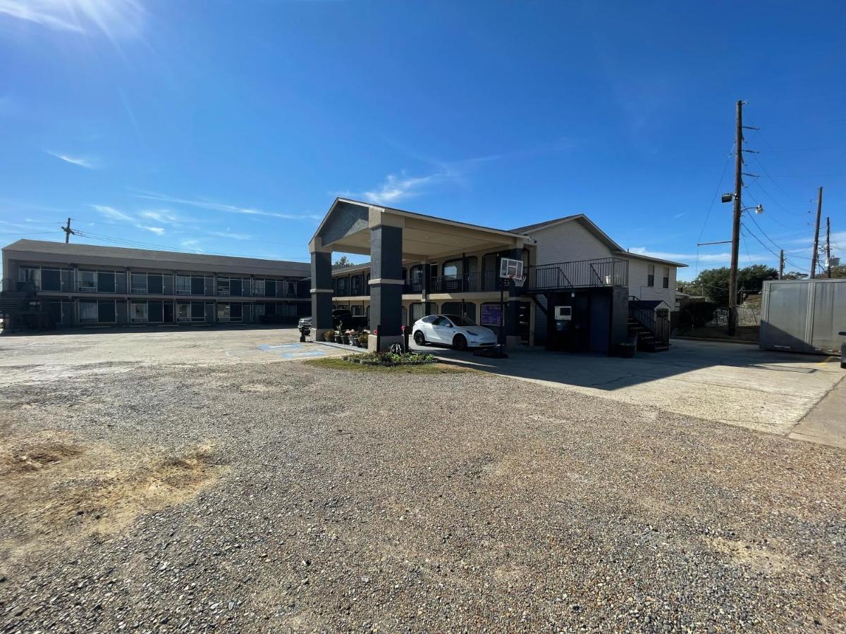 Best Budget Inn Bastrop Buitenkant foto